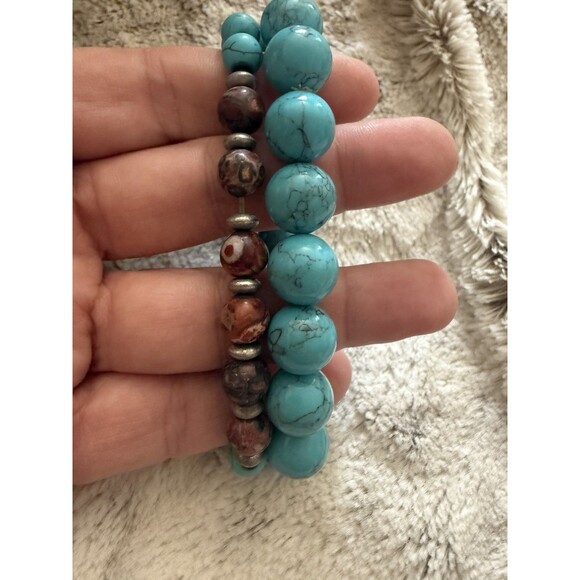 Set Of Two TURQUOISE Stone Bead Bracelets Stretch - Picture 4 of 9
